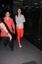 Katrina Kaif snapped at the Airport, Mumbai on 17th Nov 2012 (10).JPG